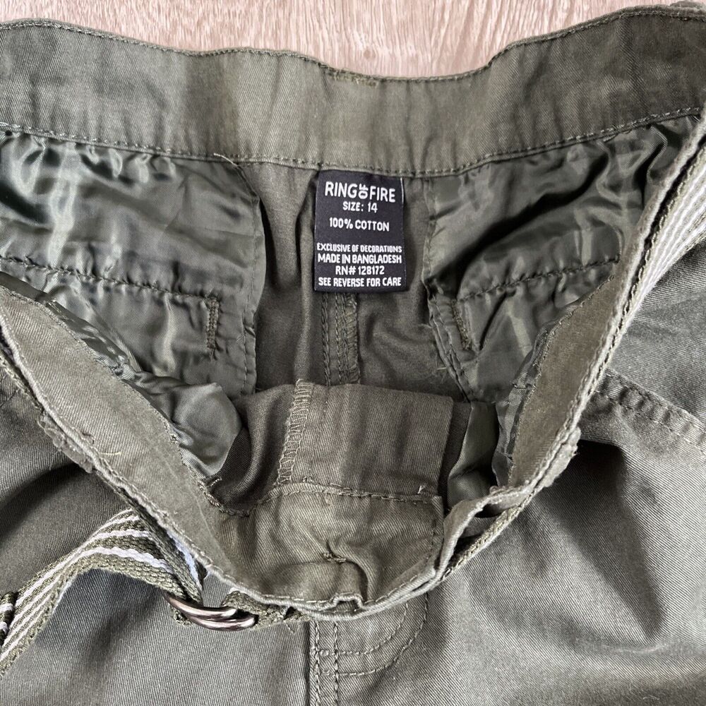 Ring Of Fire Shorts - Dark Green - Boys Size 14 with belt - Picture 3 of 9